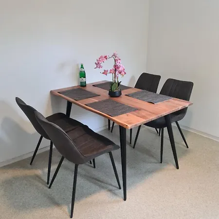 Wellandhome - Business - 4 Single Beds * Aalen