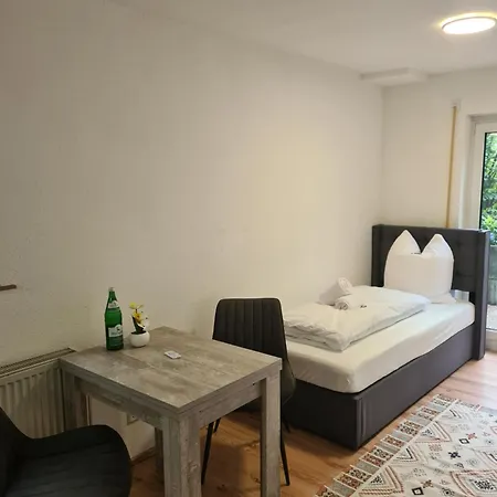 Wellandhome - Business - 4 Single Beds * Aalen