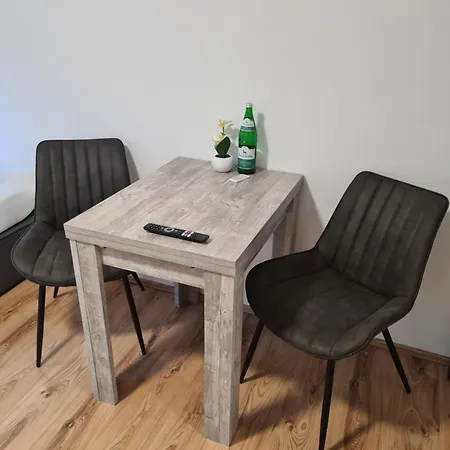 Wellandhome - Business - 4 Single Beds * Aalen